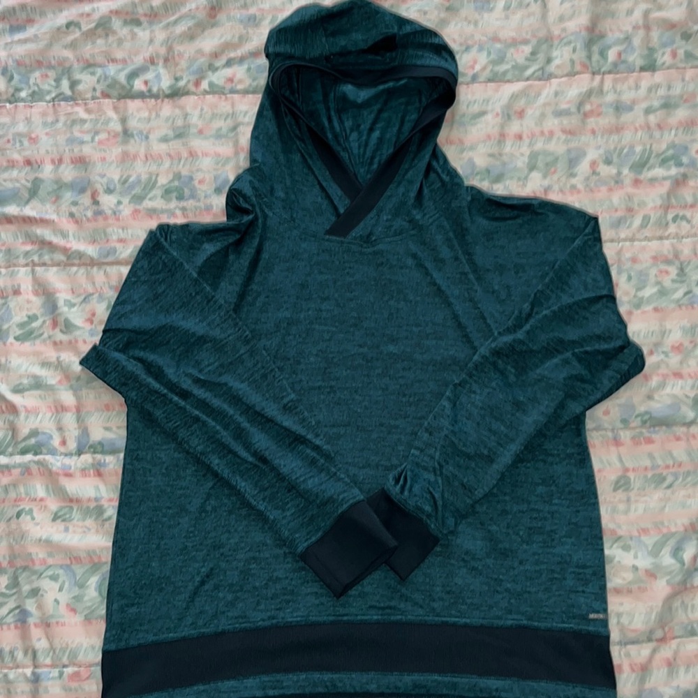 Sports sweater